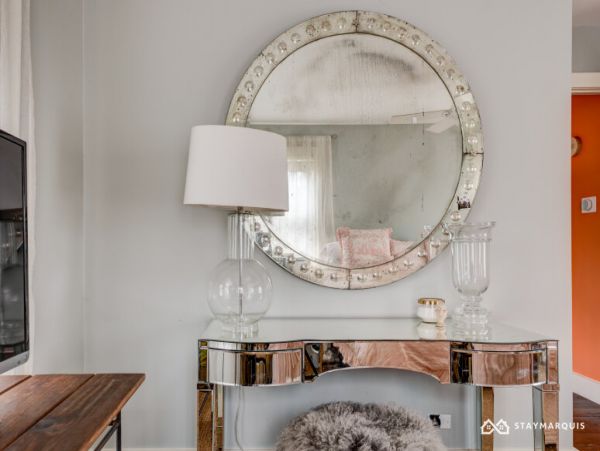 Hamptons Home 1020326
