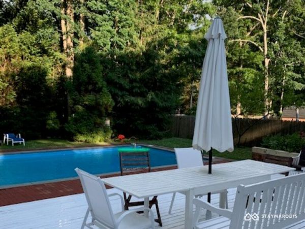 Hamptons Home 1020327
