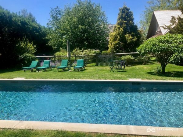 Hamptons Home 1020328