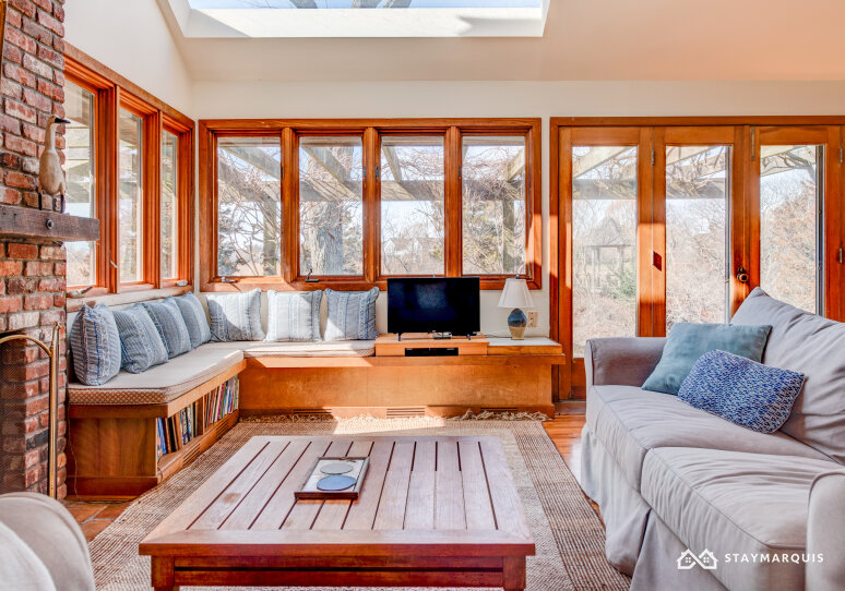 Hamptons Home 1020328