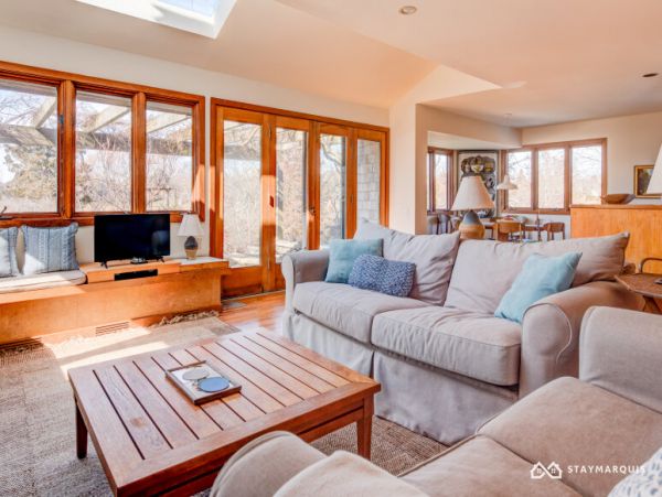 Hamptons Home 1020328
