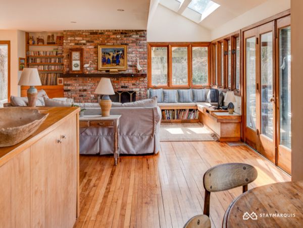 Hamptons Home 1020328