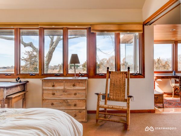Hamptons Home 1020328