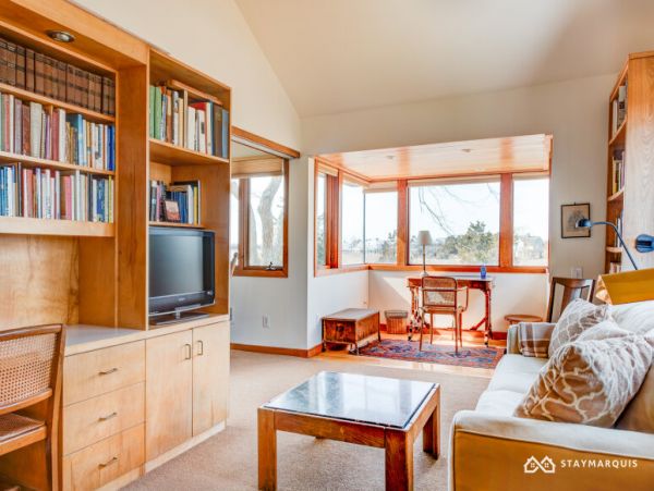 Hamptons Home 1020328