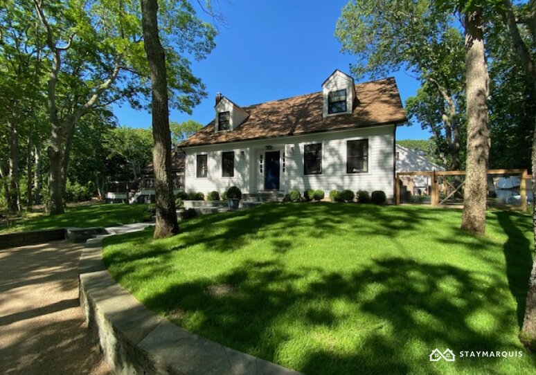 Hamptons Home 1020329