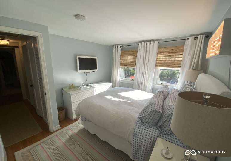 Hamptons Home 1020329