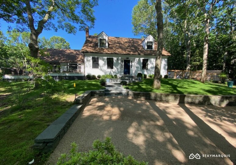 Hamptons Home 1020329