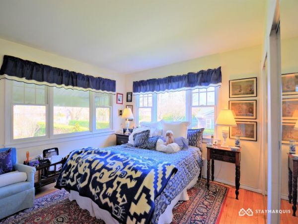 Hamptons Home 1020330