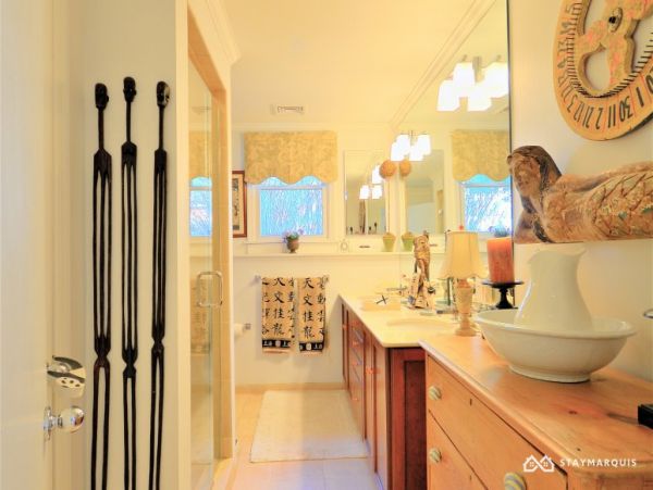 Hamptons Home 1020330
