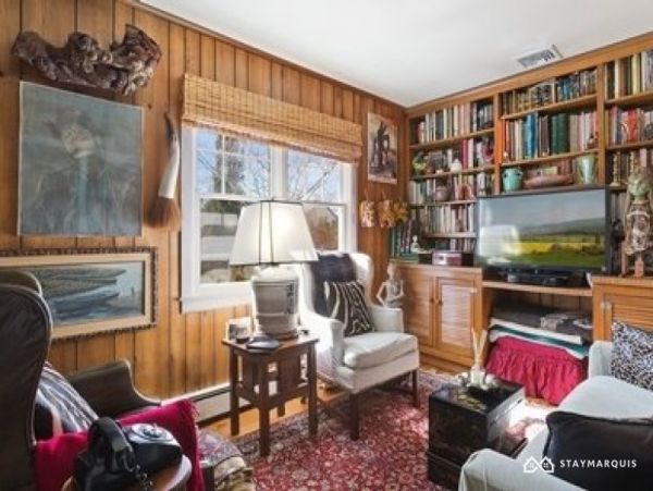 Hamptons Home 1020330