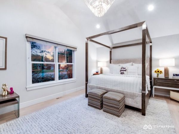 Hamptons Home 1020332