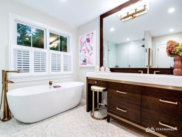 Hamptons Home 1020332
