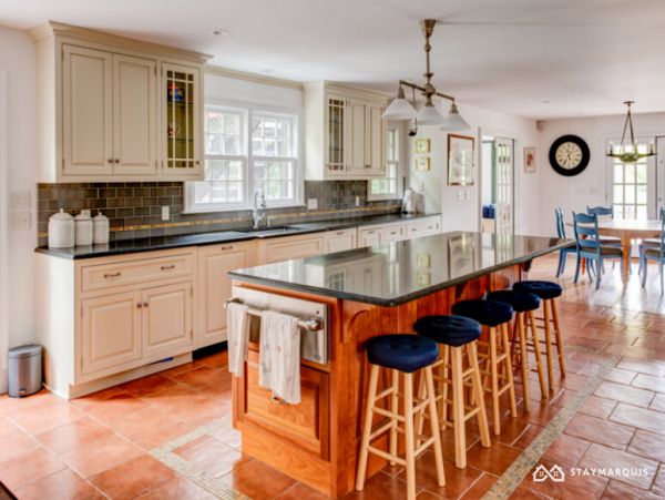 Hamptons Home 1020333