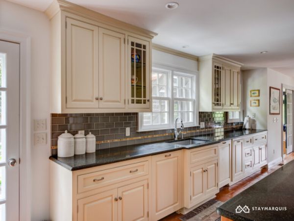 Hamptons Home 1020333