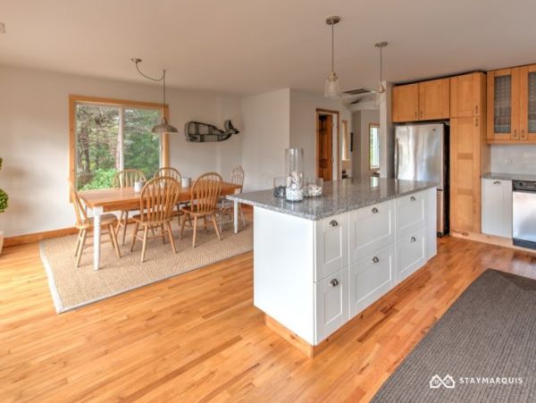 Hamptons Home 1020334