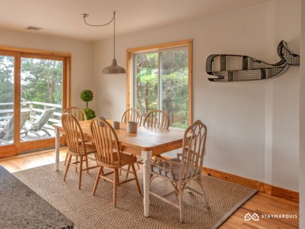 Hamptons Home 1020334