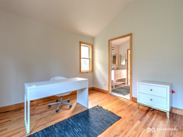 Hamptons Home 1020334