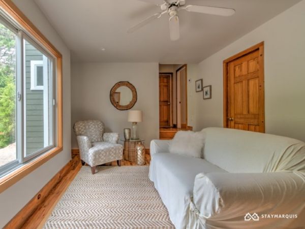 Hamptons Home 1020334