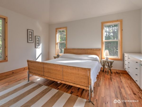 Hamptons Home 1020334