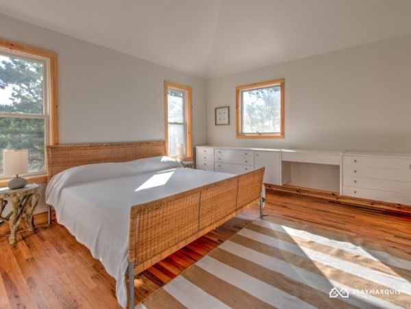 Hamptons Home 1020334