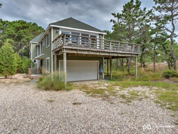 Hamptons Home 1020334