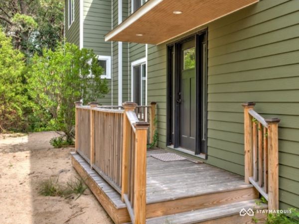 Hamptons Home 1020334