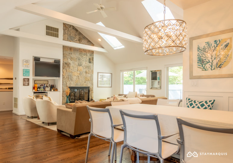 Hamptons Home 1020335