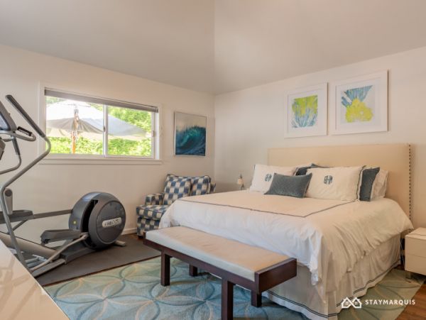 Hamptons Home 1020335