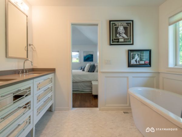 Hamptons Home 1020335