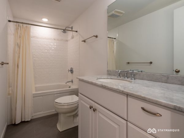 Hamptons Home 1020335