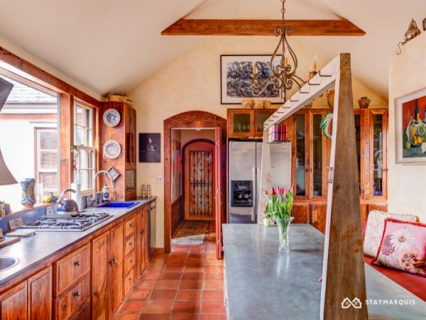 Hamptons Home 1020336