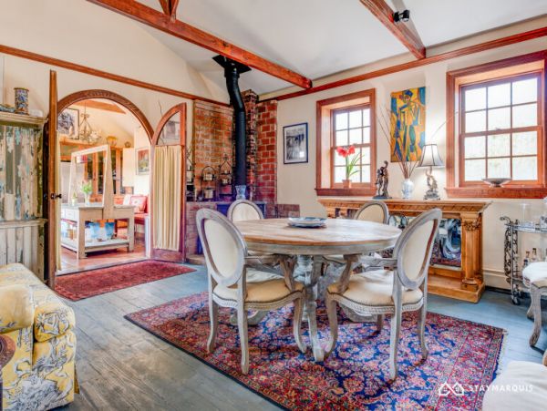 Hamptons Home 1020336