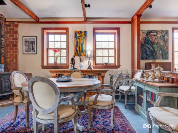 Hamptons Home 1020336