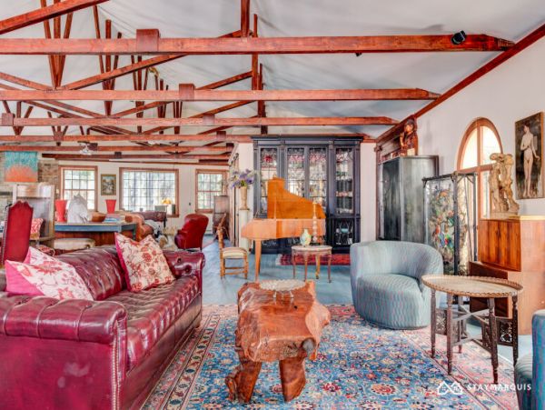 Hamptons Home 1020336