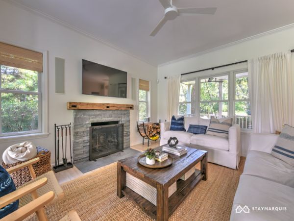 Hamptons Home 1020338