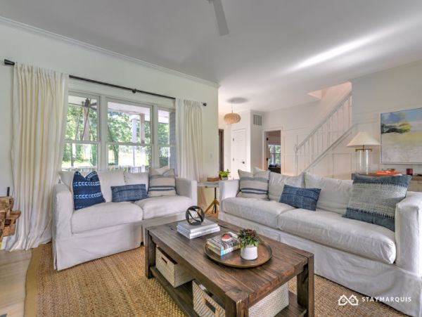 Hamptons Home 1020338