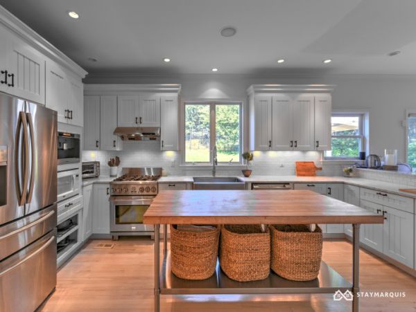 Hamptons Home 1020338