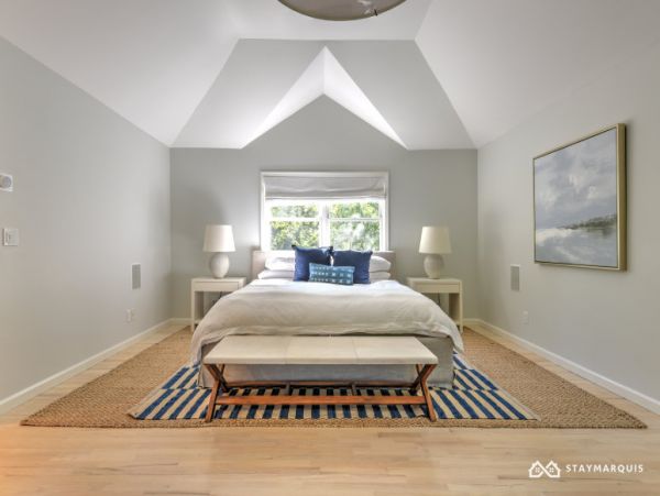 Hamptons Home 1020338