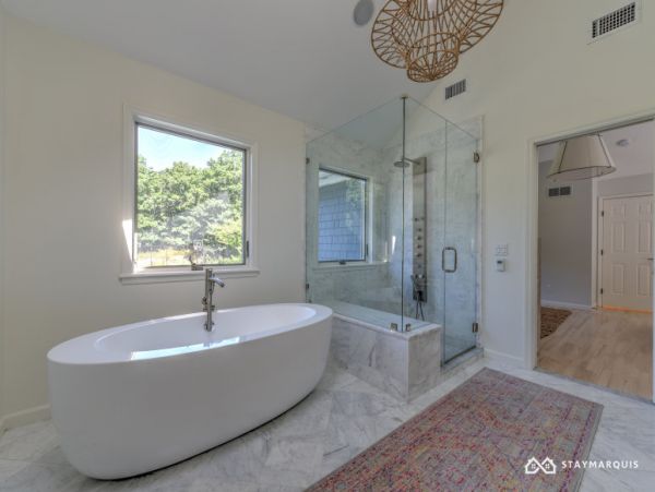 Hamptons Home 1020338