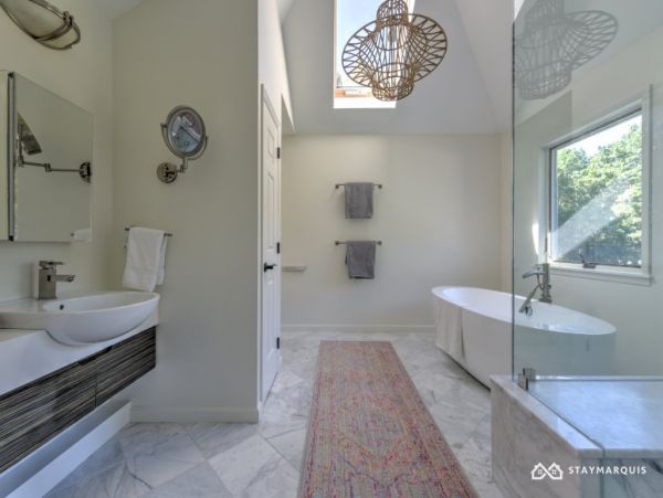 Hamptons Home 1020338