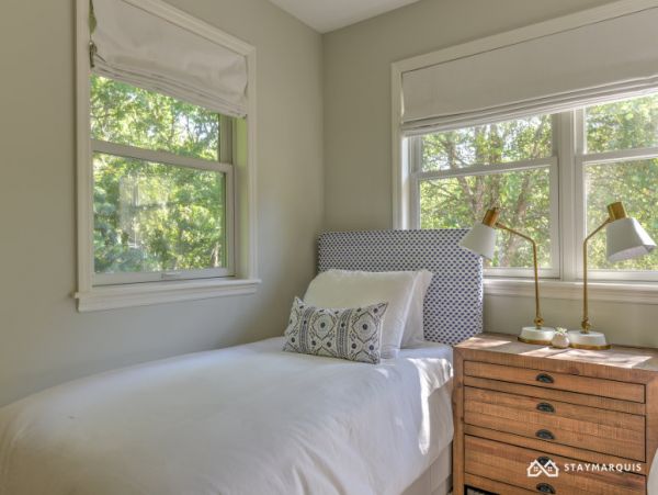 Hamptons Home 1020338