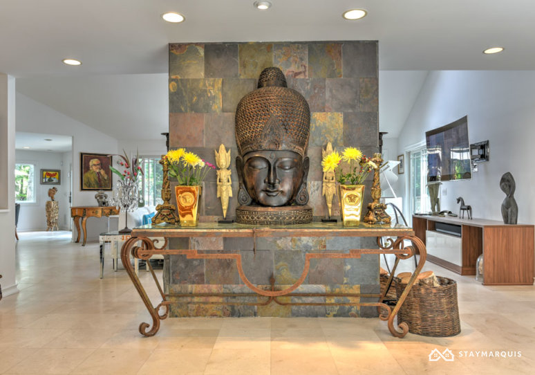 Hamptons Home 1020339