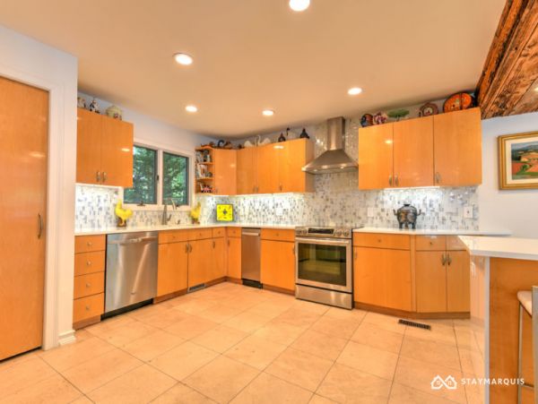 Hamptons Home 1020339