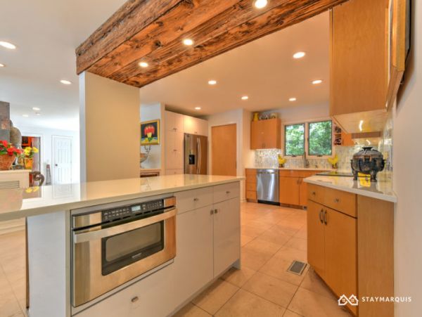 Hamptons Home 1020339