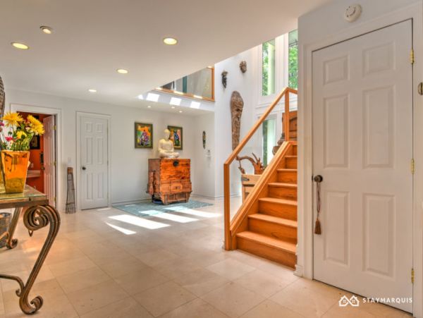 Hamptons Home 1020339