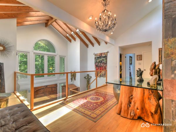 Hamptons Home 1020339