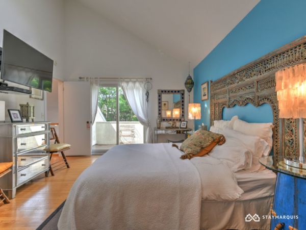 Hamptons Home 1020339