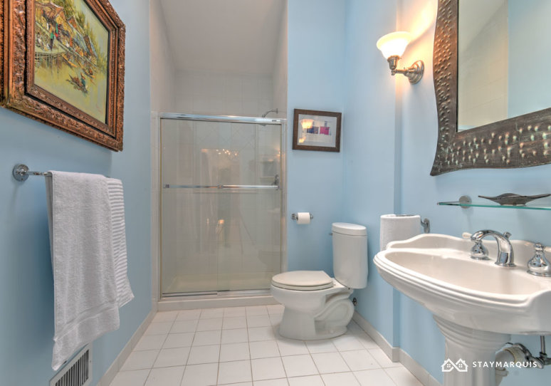 Hamptons Home 1020339