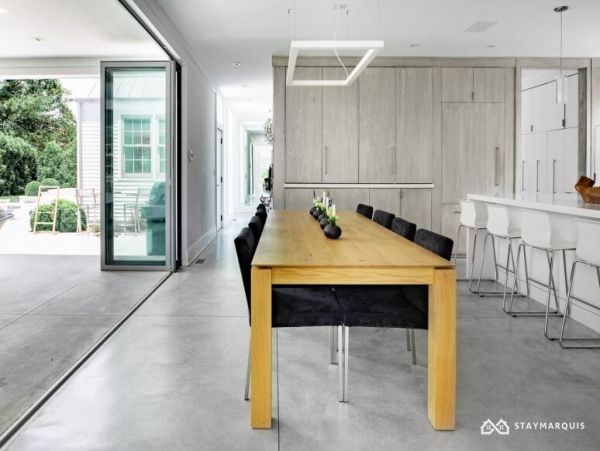 Hamptons Home 1020340