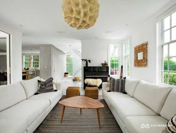 Hamptons Home 1020340